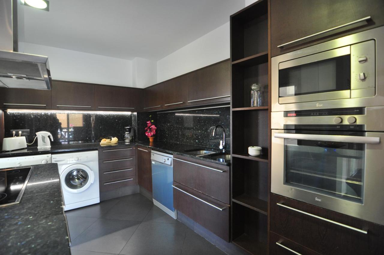 Rnet - Apartments Roses Centre ภายนอก รูปภาพ